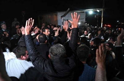 Протестующие в Армении перекрыли тракторами трассу в Иран
